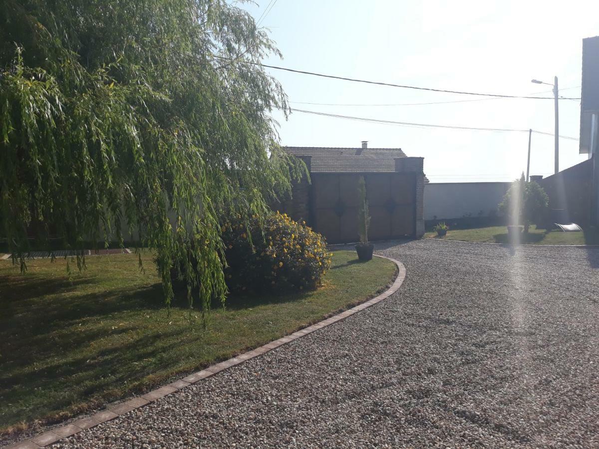 Gite De La Baguelande Les Andelys Exteriör bild